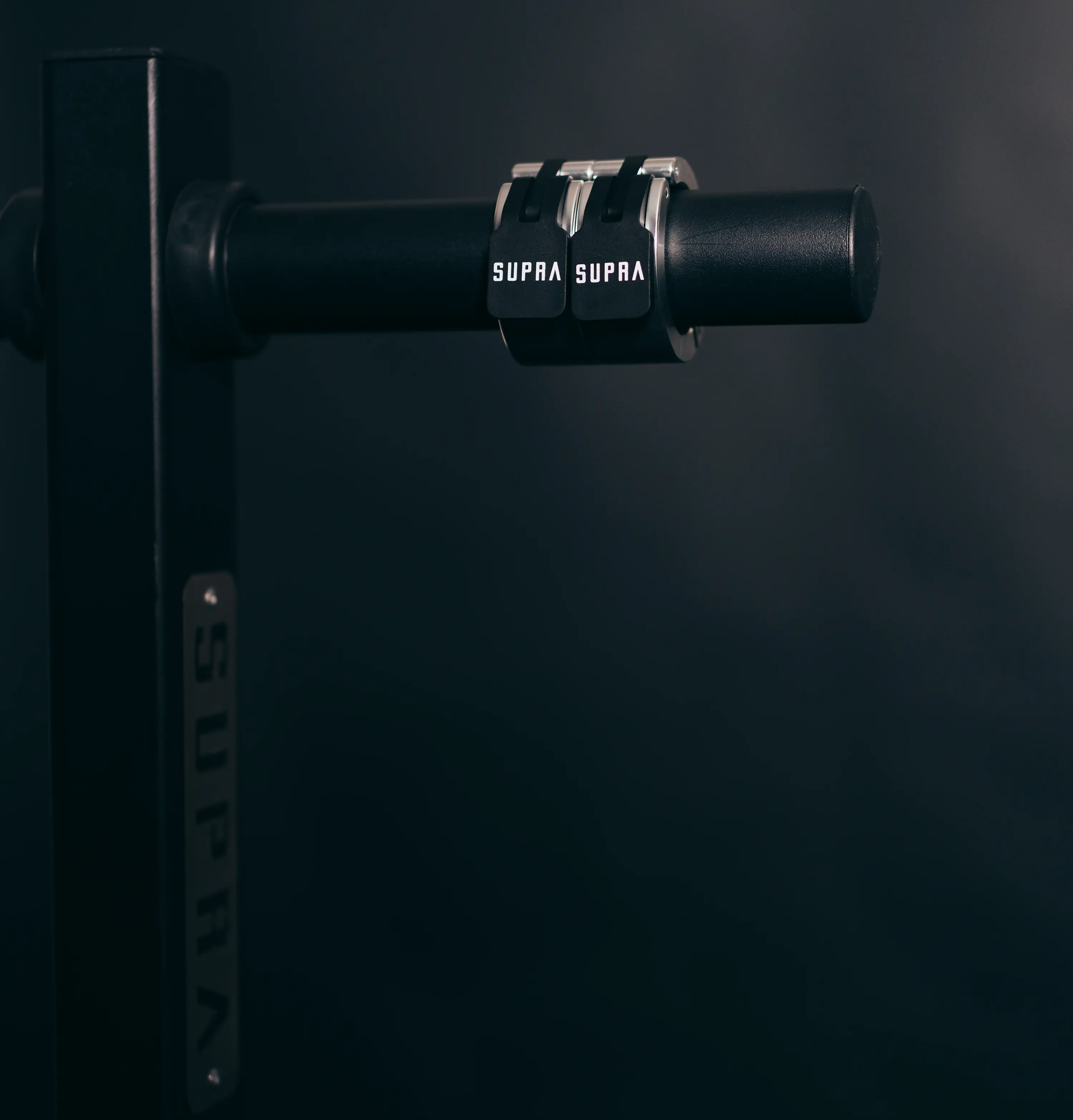 Pro Aluminum Collar Supra Athletique